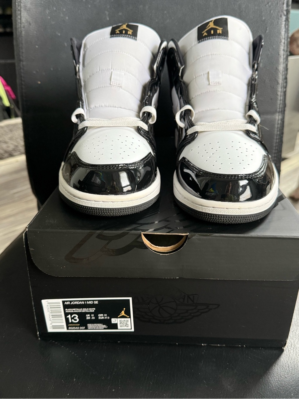 Air Jordan 1 Mid SE
